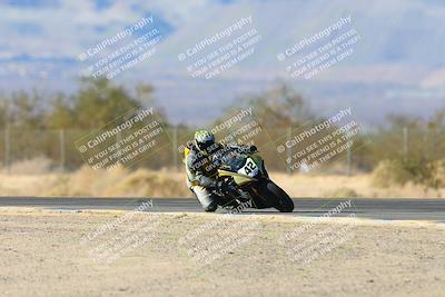 media/Jan-10-2025-CVMA Friday Practice (Fri) [[489e0da257]]/Group 4 and Trackday/Session 5 (Turn 7)/